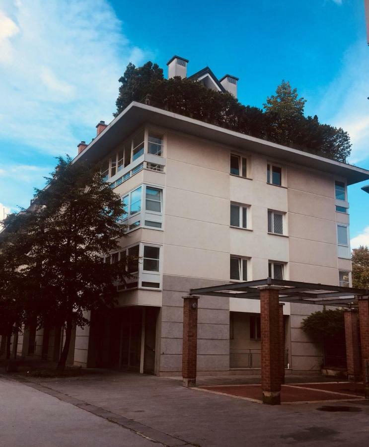 Albina Apartment Ljubljana Bagian luar foto